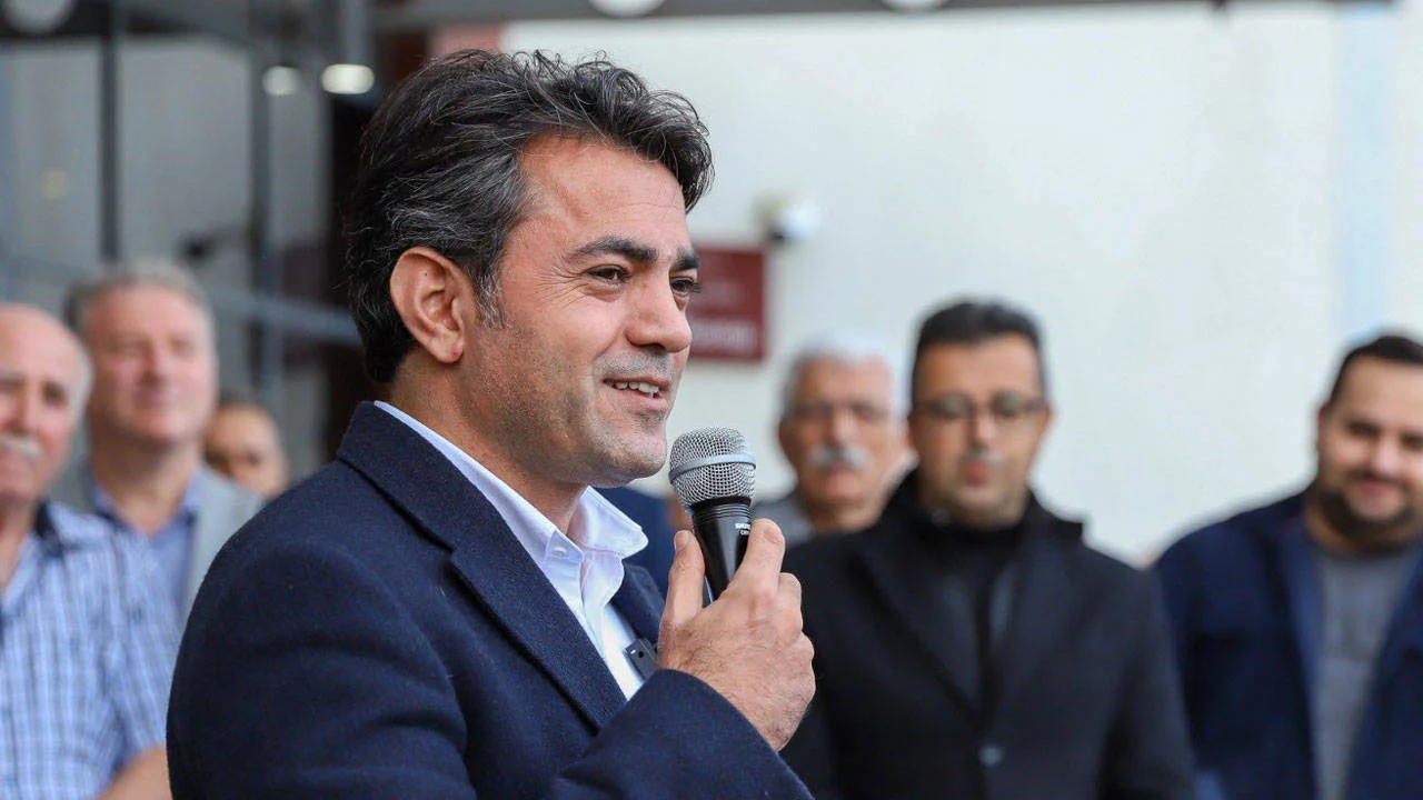 Ulaş Aydın Kimdir1