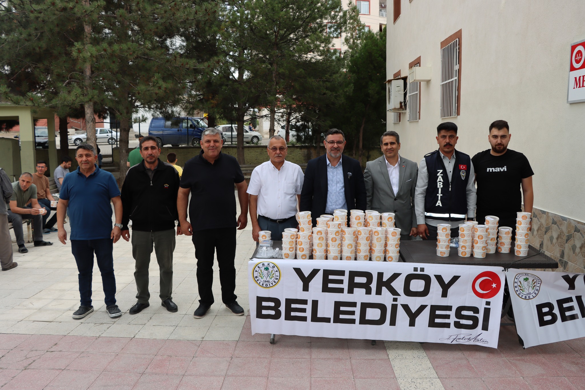Vatandaşlara Aşure Ikramı3