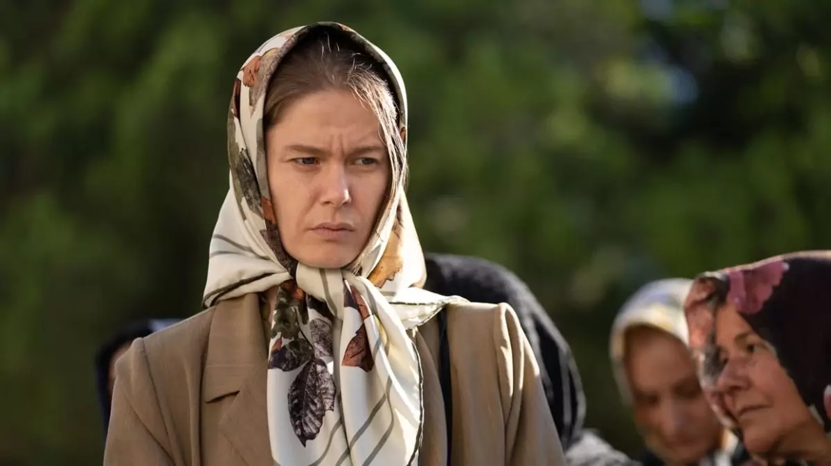 Burcu Biricik Hangi Yapımlarda Rol Aldı