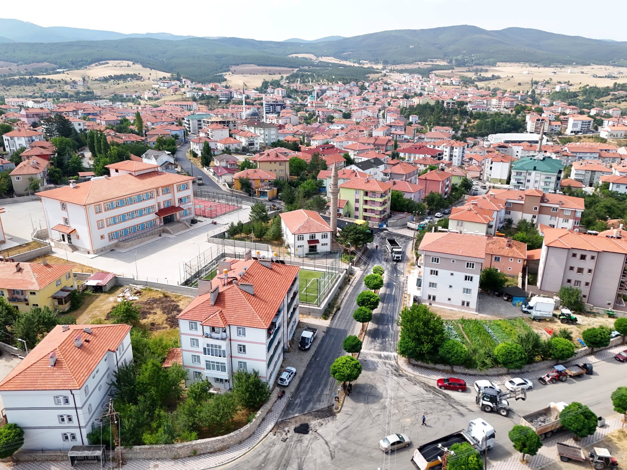 Sıcak Asfalt Çalışmaları Sürüyor6