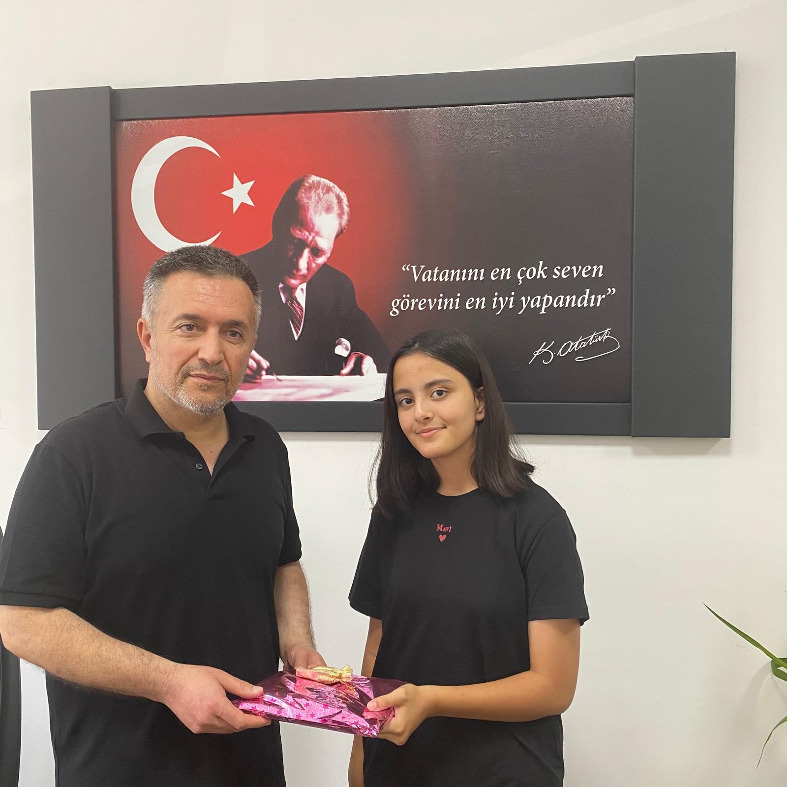 Başarılı Öğrencilere Ödül3