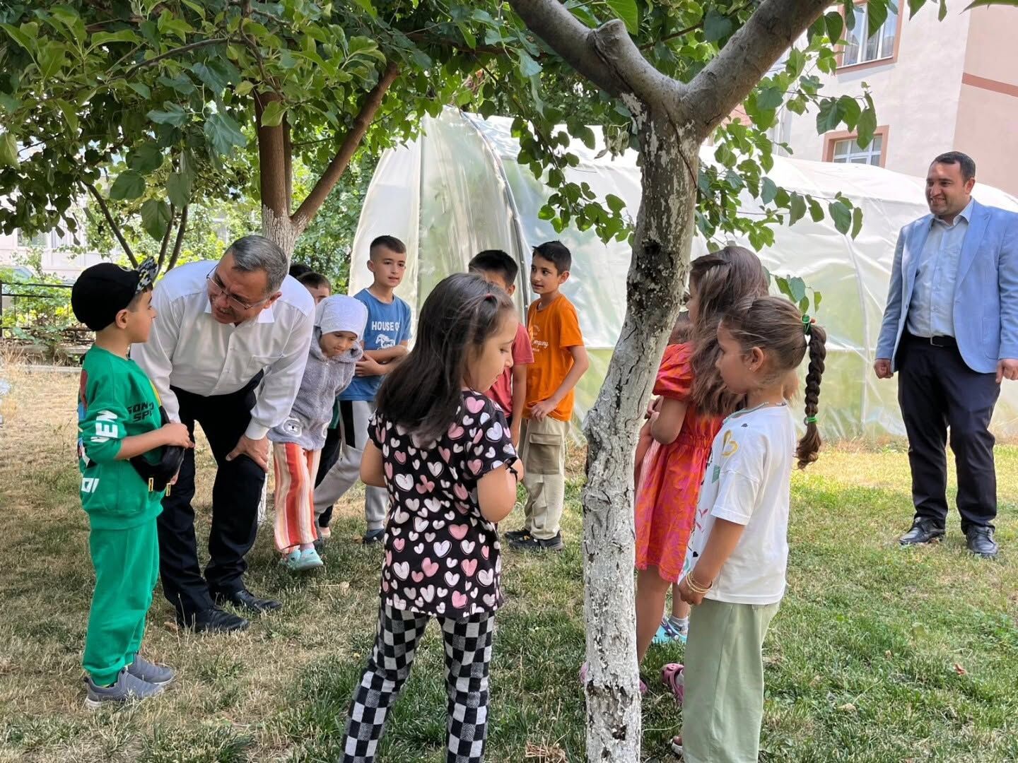 Öğrencilerle Sera Ziyareti3