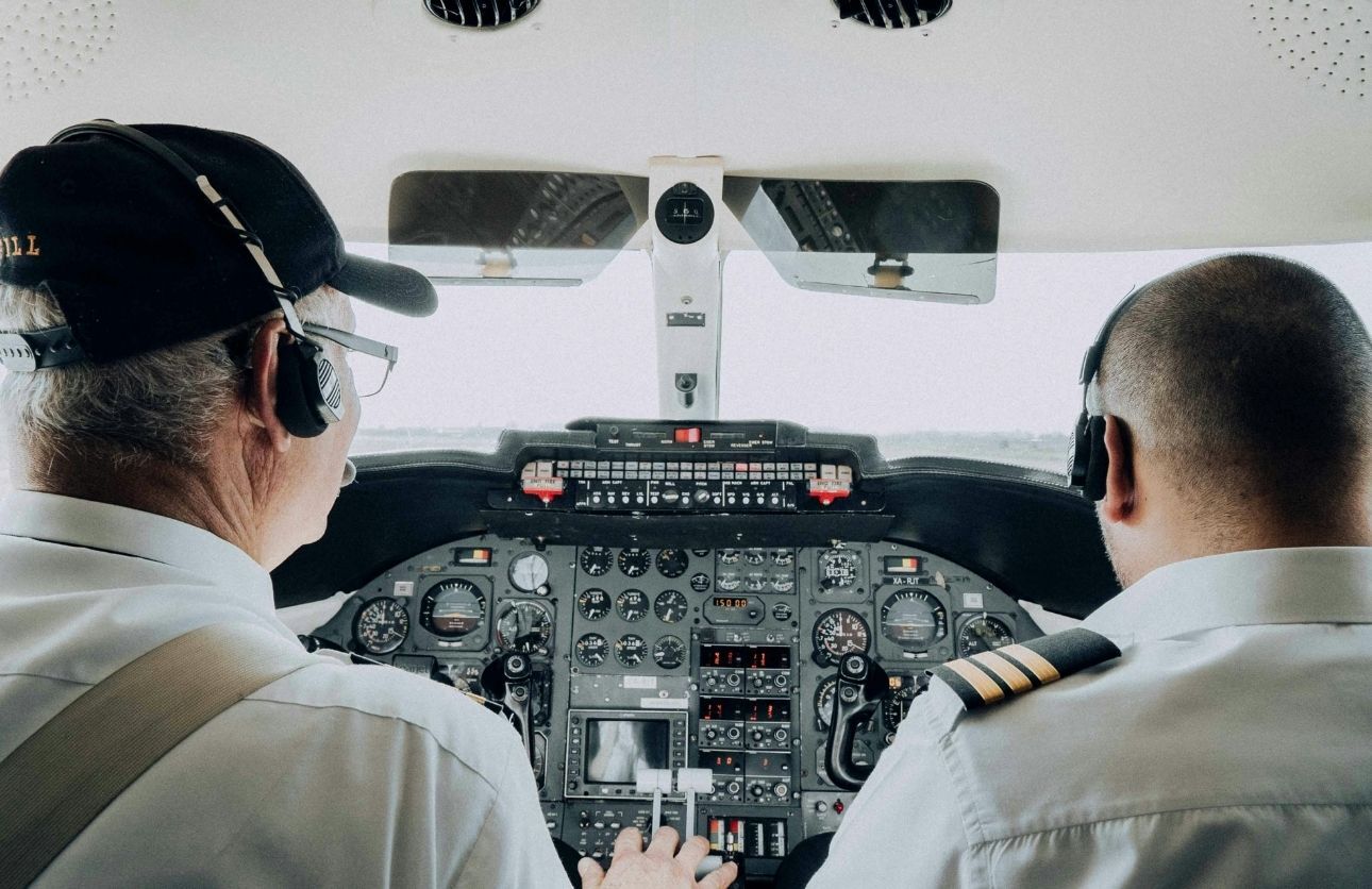 Pilot (4)