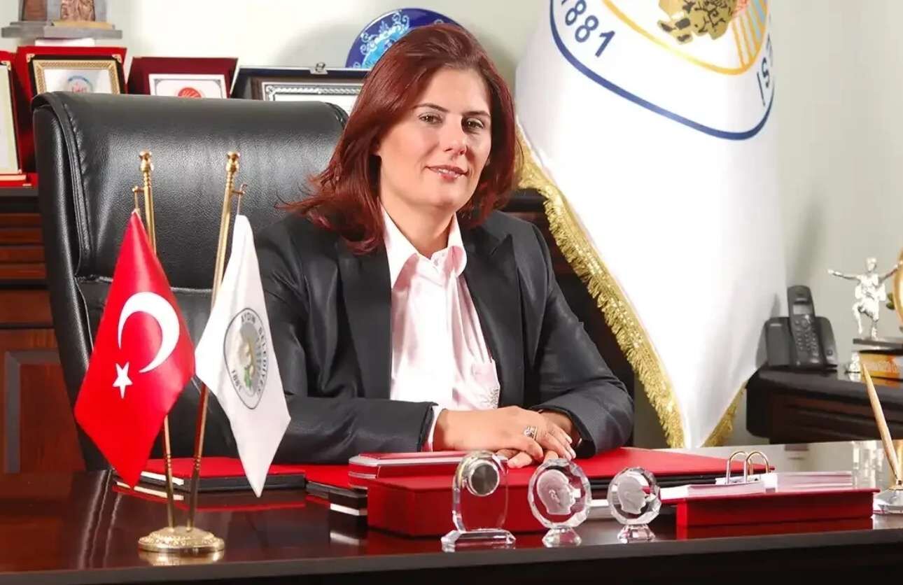 Özlem Çerçioğlu (2)