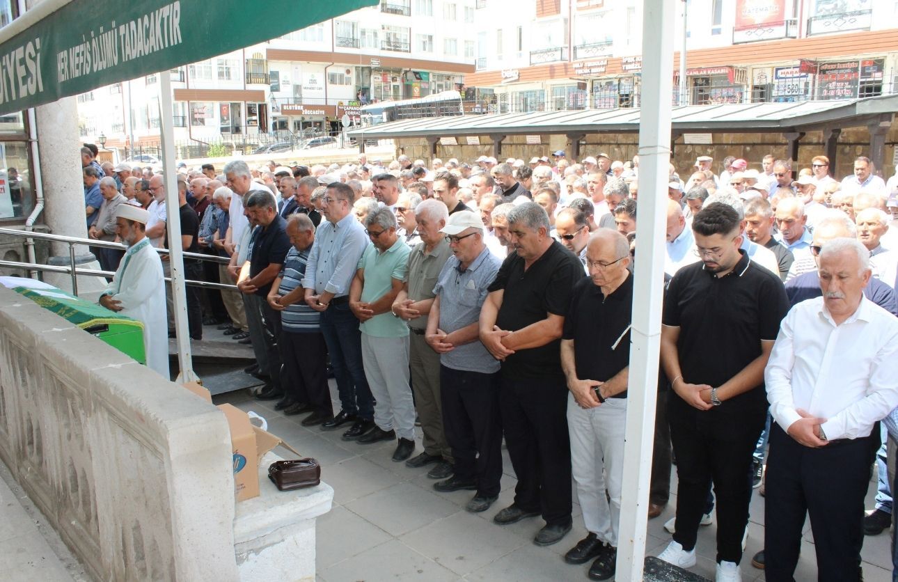 Açıkgöz Son Yolculuğuna Uğurlandı! (5)