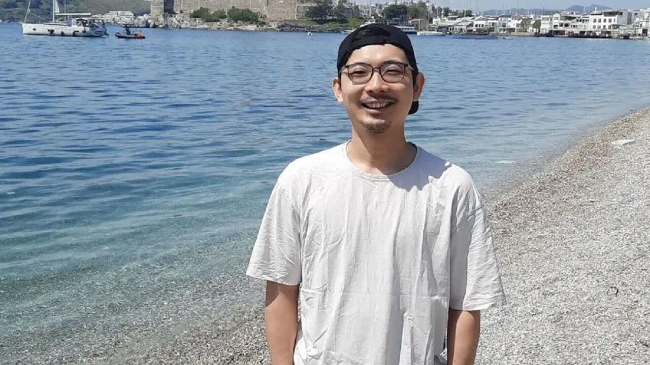 Yoshi Enomoto Kimdir