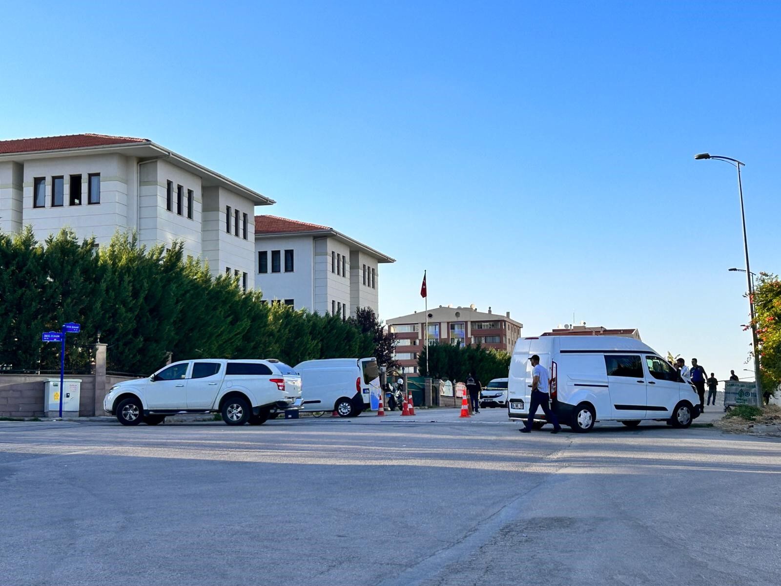Sarımsak Satıcısına Silahlı Saldırı Olay Yerinde Hayatını Kaybetti! (3)