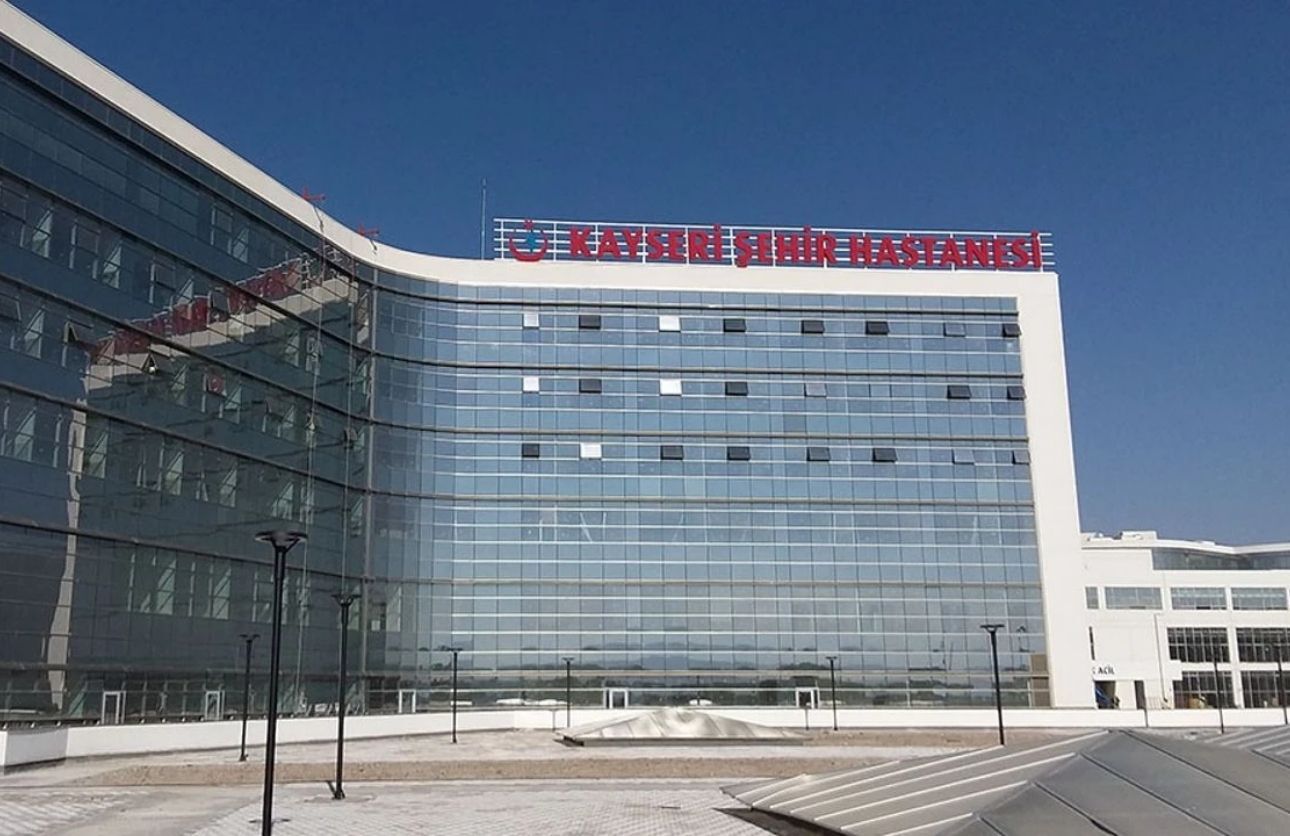 Tepkiler Büyüyor! Cinsiyet Değişimi Seçeneği Geldi Mi (2)