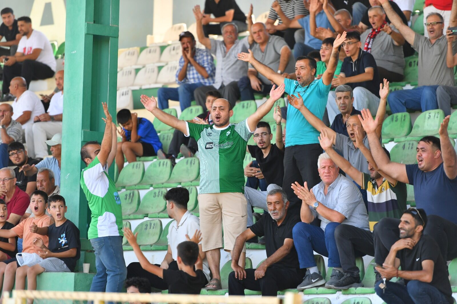 Karaca’ya Sevgi Gösterisi3