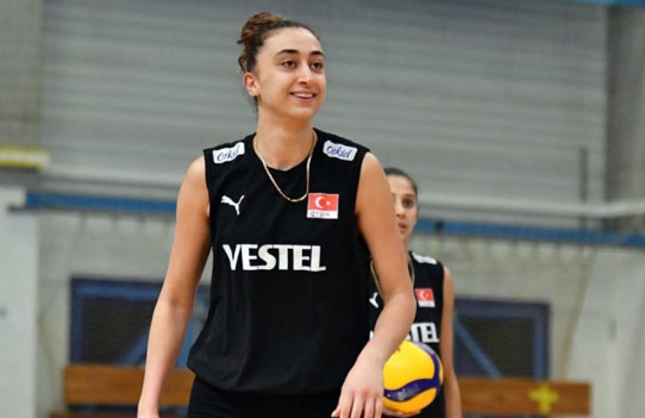 Elif Şahin Kimdir Nereli Voleybolcu Elif Şahin Kaç Yaşında (1)