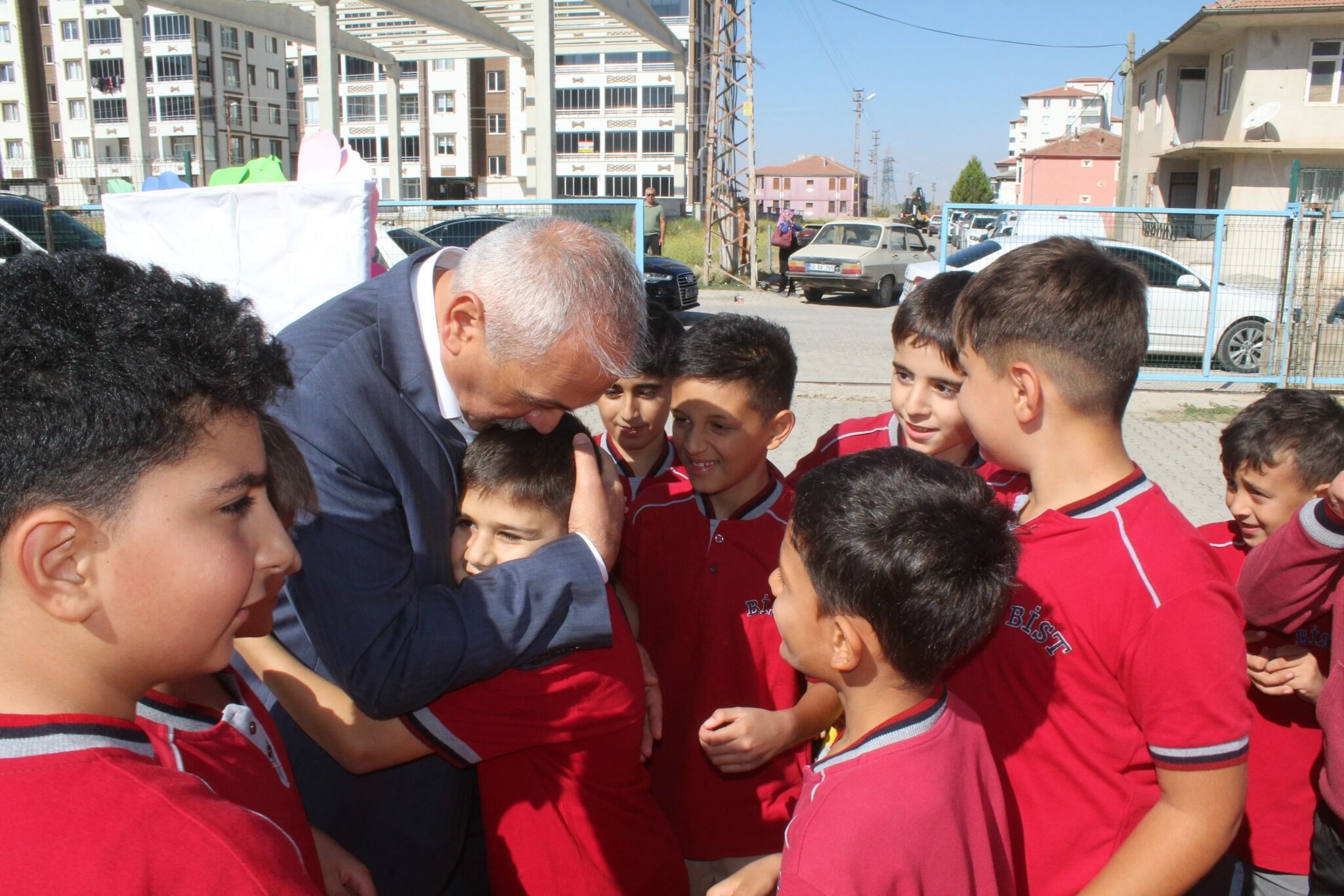 Eğitimin Destekçisiyiz’