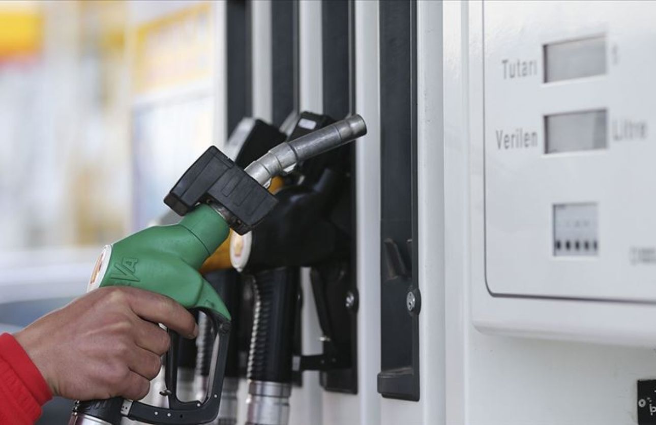 Benzine Ve Motorine Şok Zam! (2)