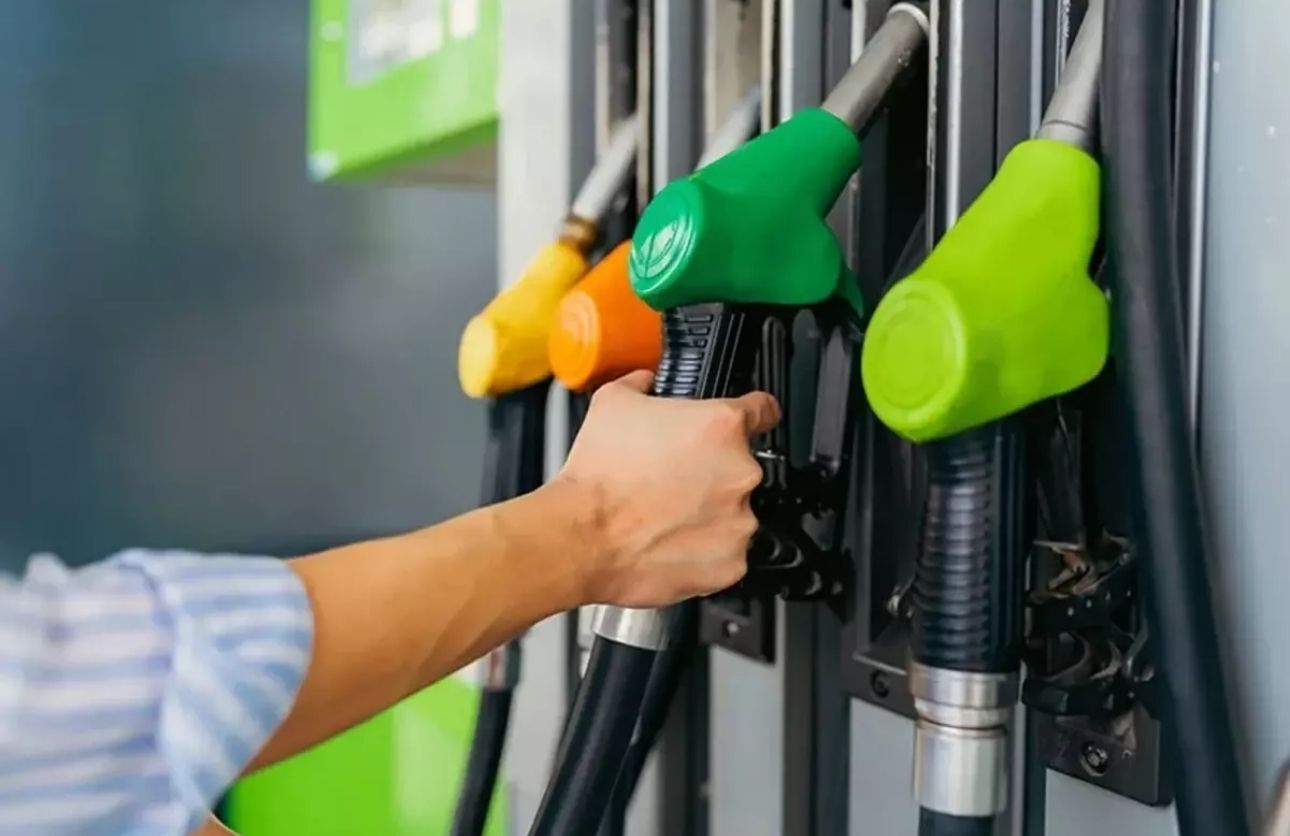 Benzine Ve Motorine Şok Zam! (3)