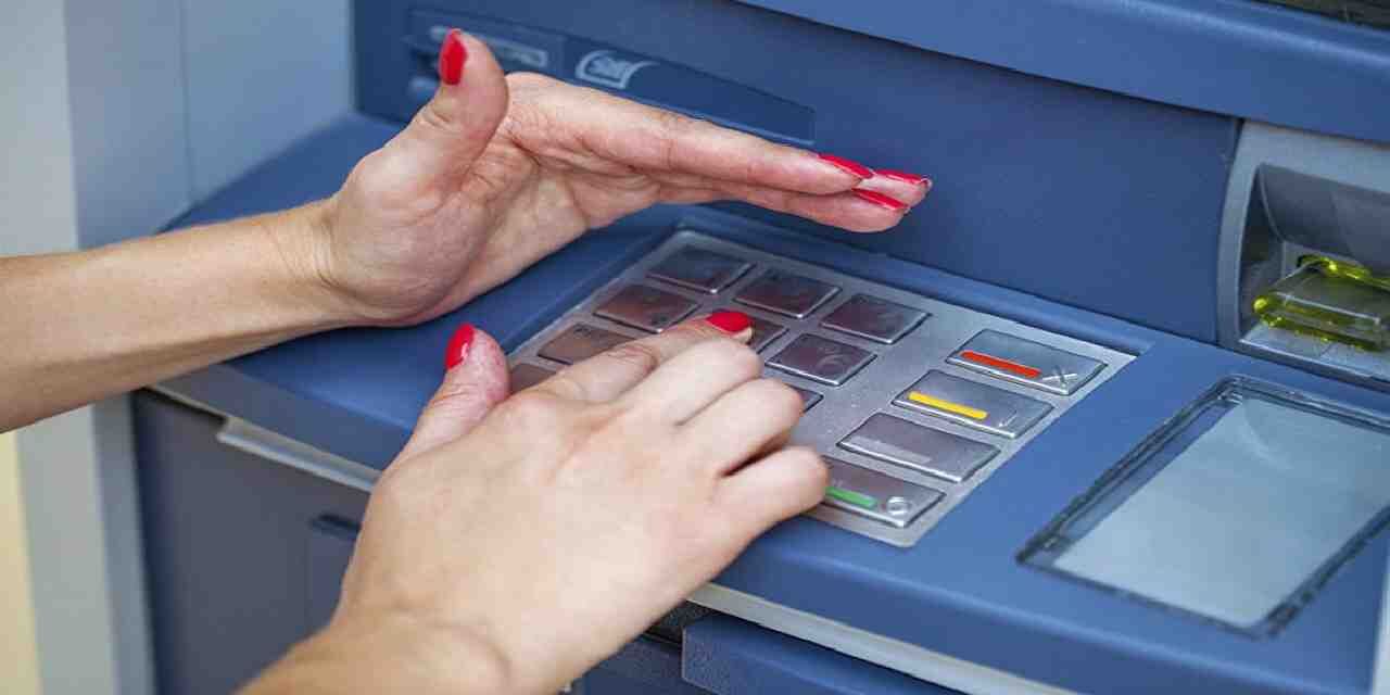 Atm'den Para Çekerken Bu Dolandırıcılığa Dikkat Edin!1