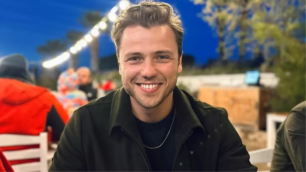 Tolga Sarıtaş 23