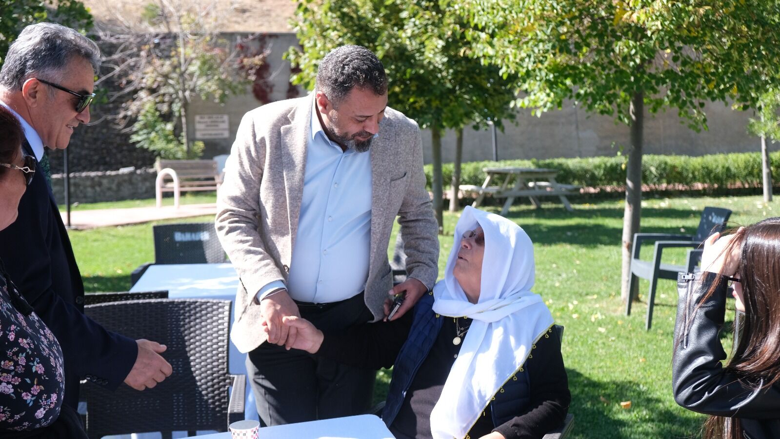 Ekinci’den Huzurevlerine Ziyaret
