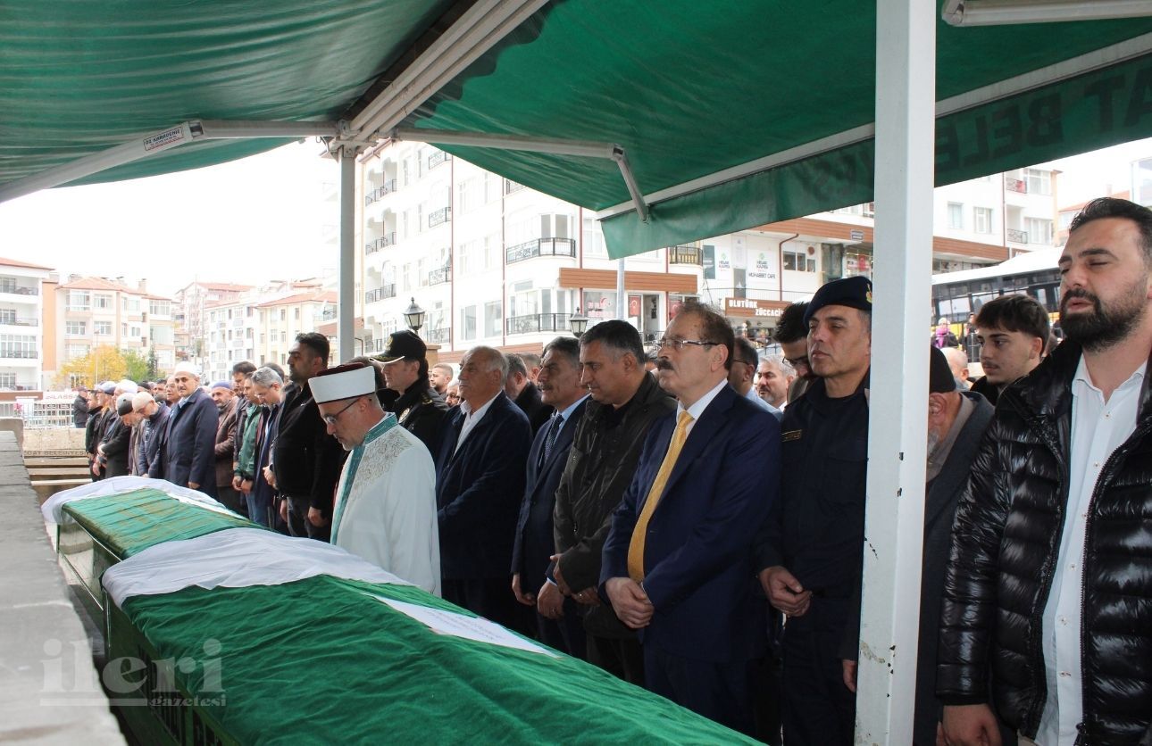 Abdülkadir Akgül Cenaze Törenine Katıldı 1