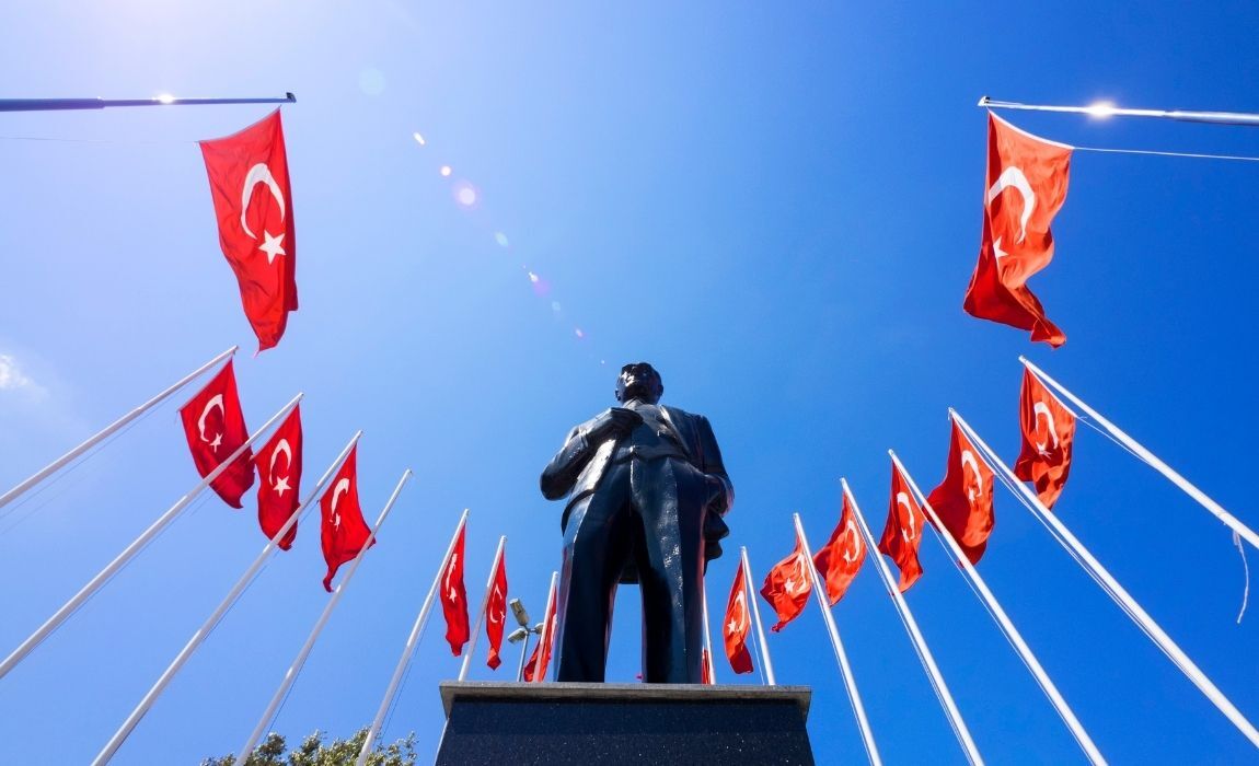 Mustafa Kemal Atatürk (2)