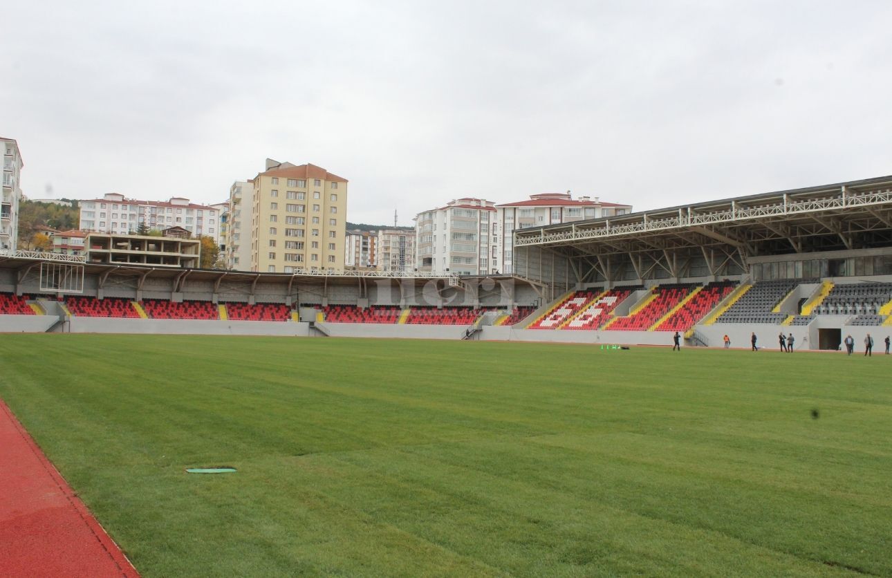 Yozgat Stadyumu Çimine Onay (3)