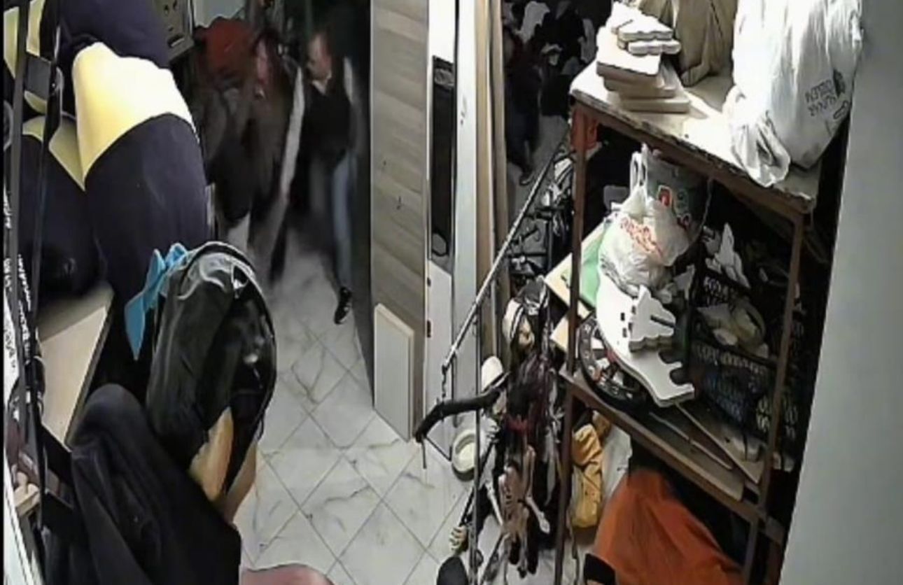Boşanma Kavgası Kanlı Bitti Sanatçıya Aile Şiddeti (1)