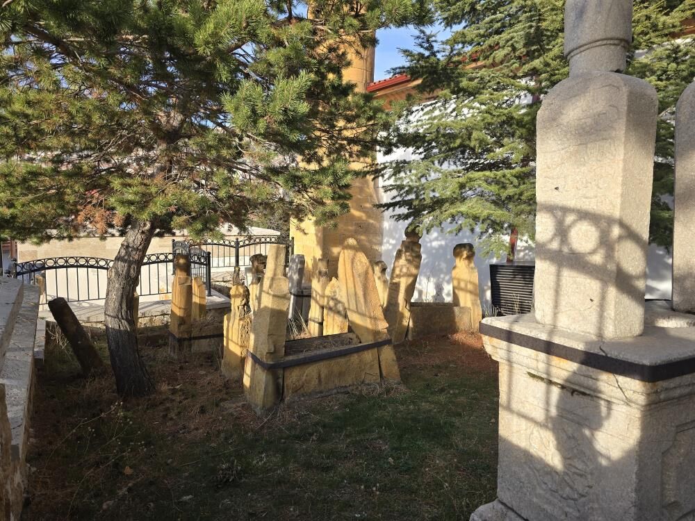 Asırlık Geçmişiyle Ayakta Duruyor5