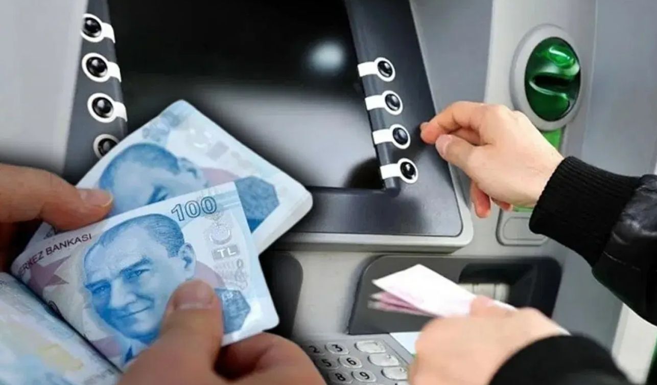 Atm’den Para Çekecekler Dikkat! (3)