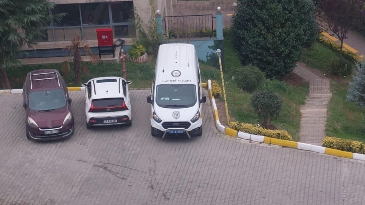 Yurtta Fenalaşan Genç Kız Yaşamını Yitirdi! (1)