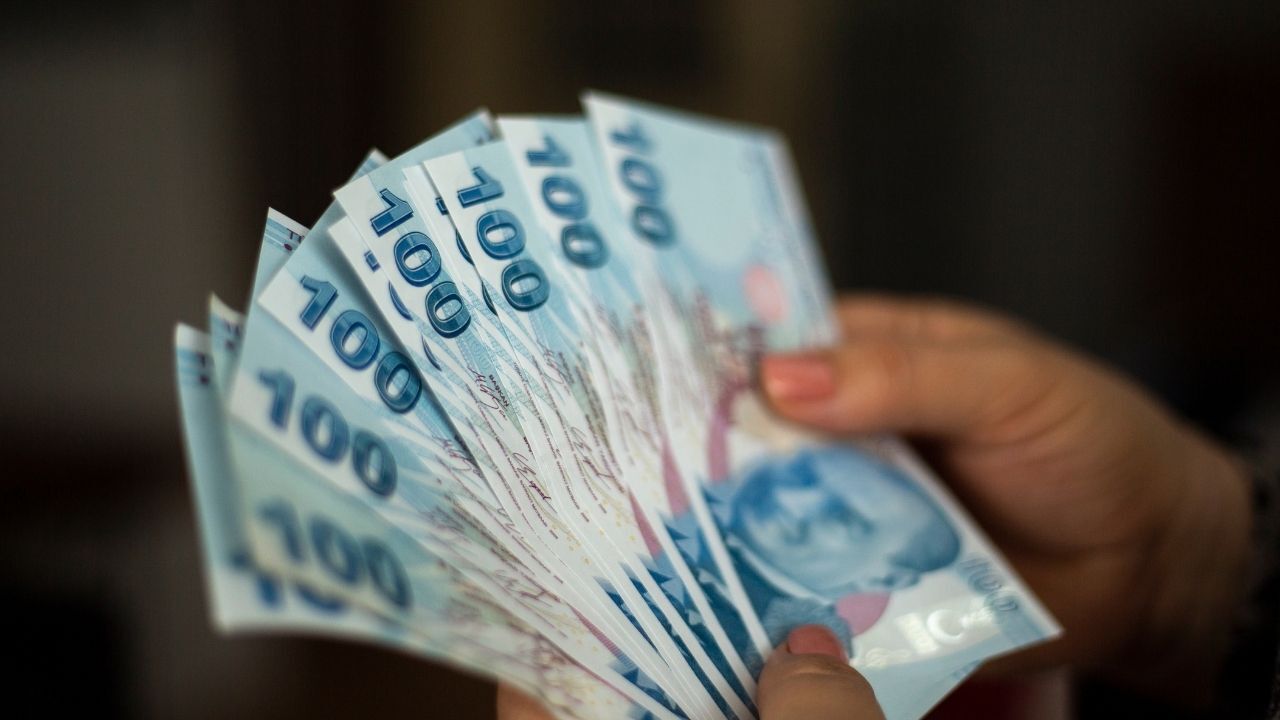 Öğrencilere müjde: Zamlı burs tarihi netleşti
