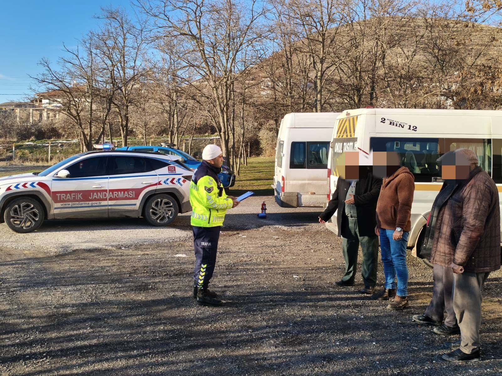 Okul Servislerine Yönelik Sıkı Denetim Devam Ediyor (1)