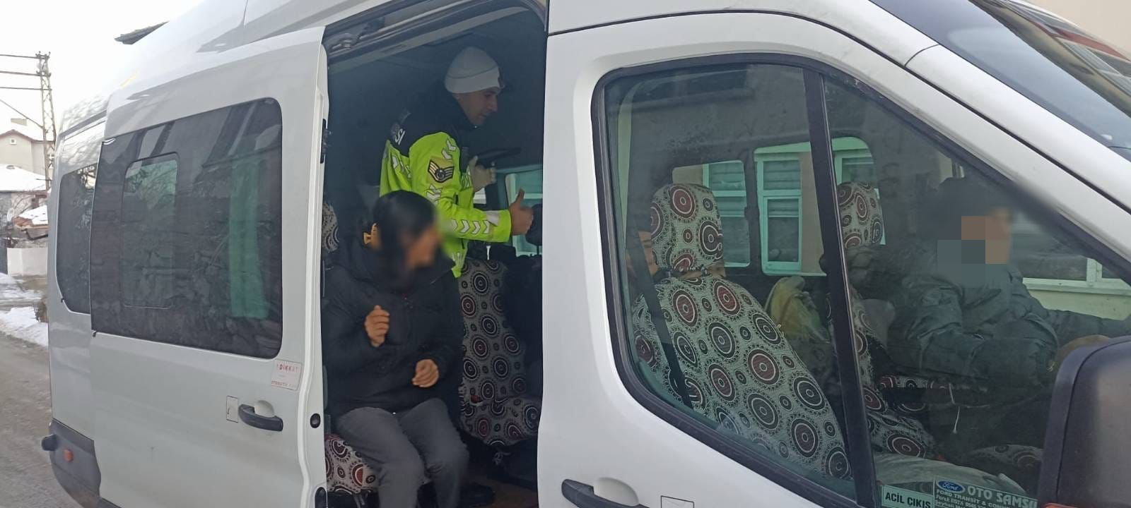 Okul Servislerine Yönelik Sıkı Denetim Devam Ediyor (3)