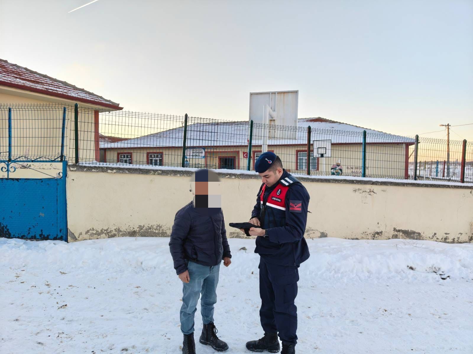 Okul Servislerine Yönelik Sıkı Denetim Devam Ediyor (5)