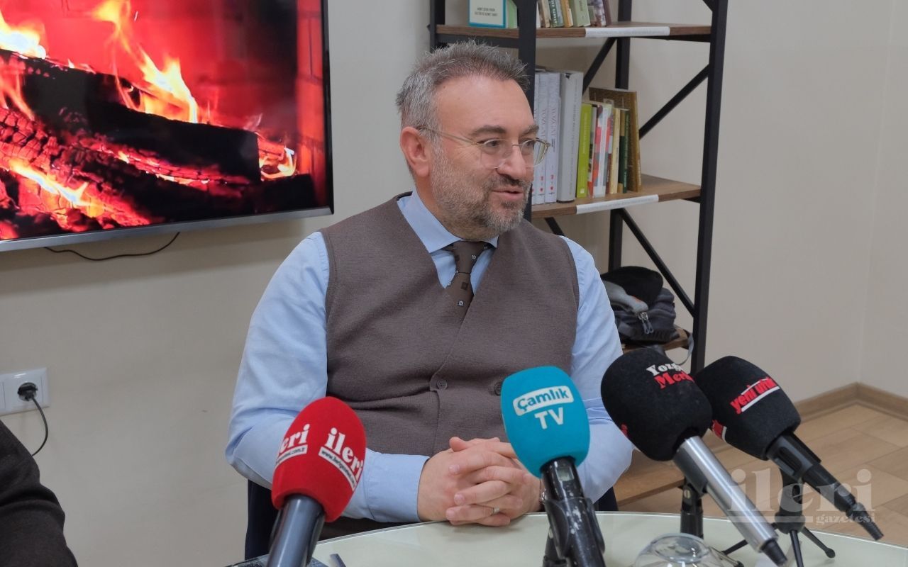 Prof. Dr. Evren Yaşar Gazetecilerle Bir Araya Geldi (3)