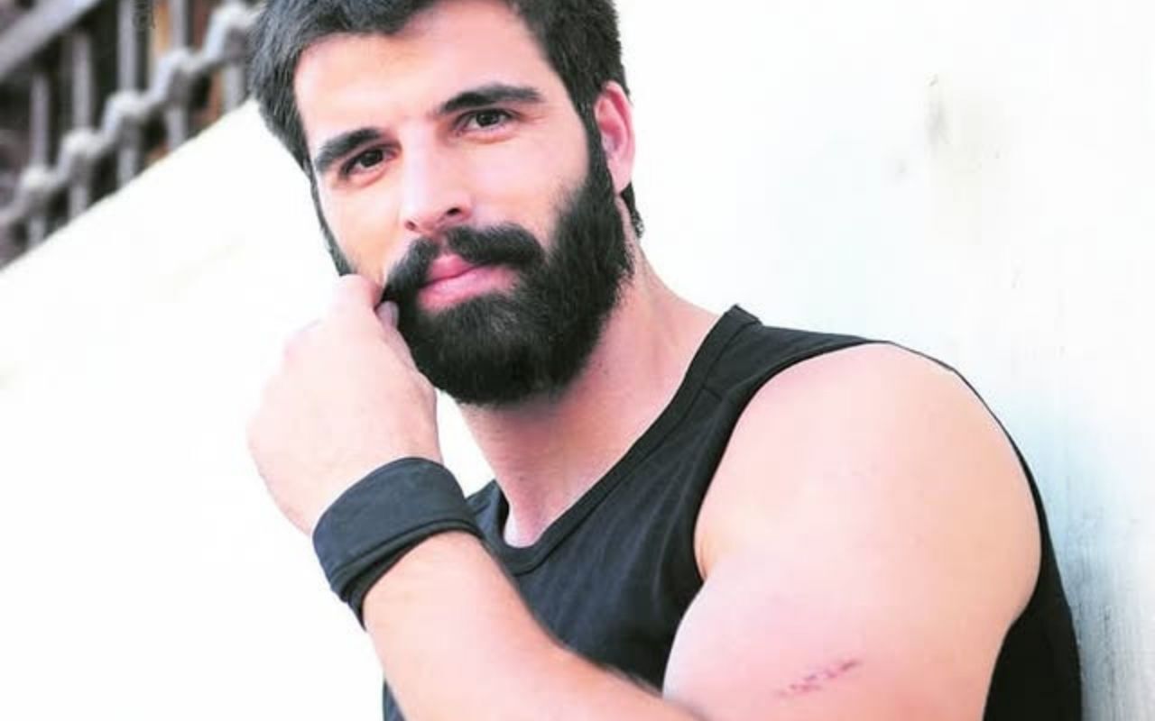 Mehmet Akif Alakurt (9)