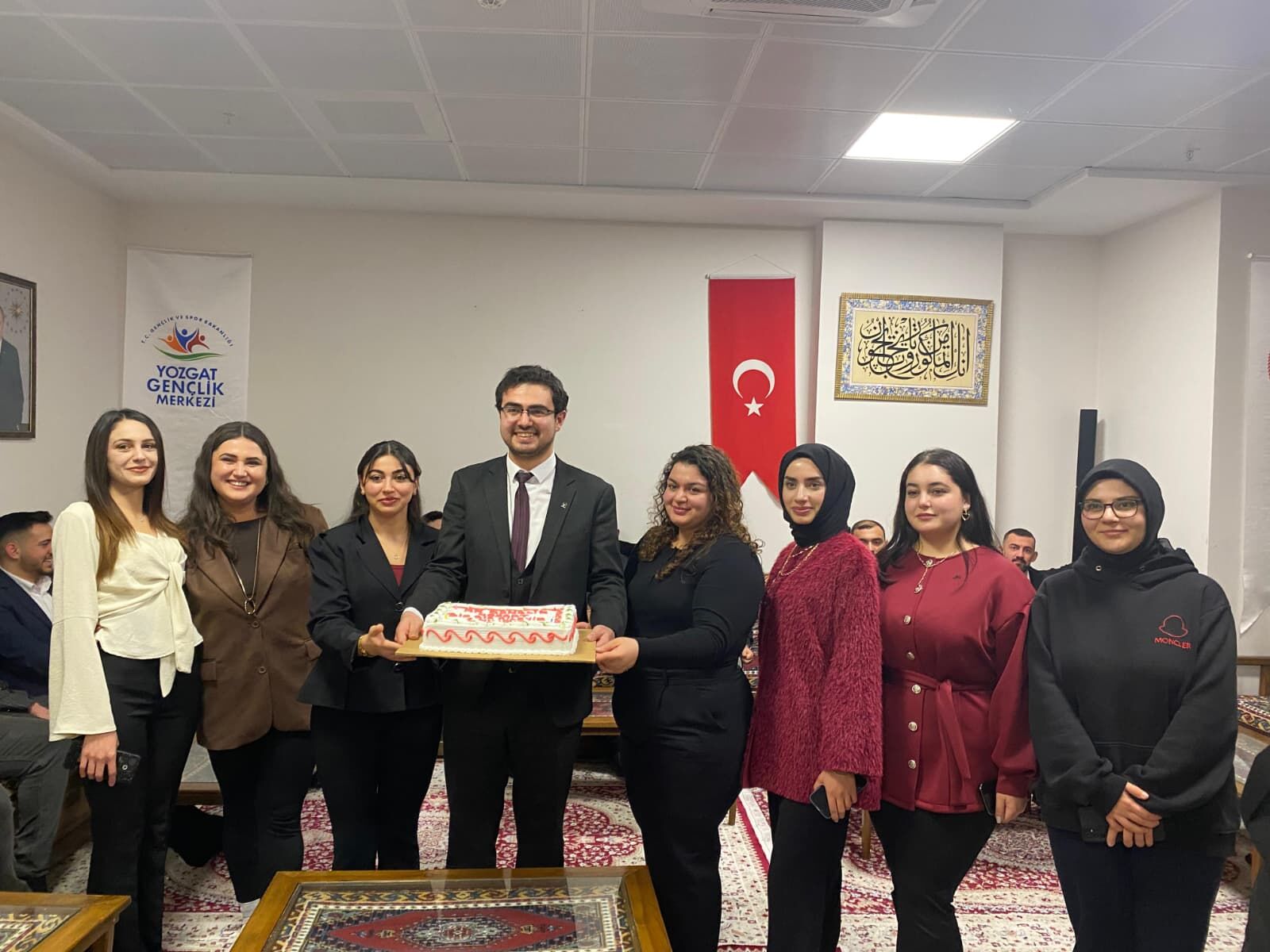 Ak Parti Gençlik Kolları'ndan 1'Inci Yıl Değerlendirmesi (4)