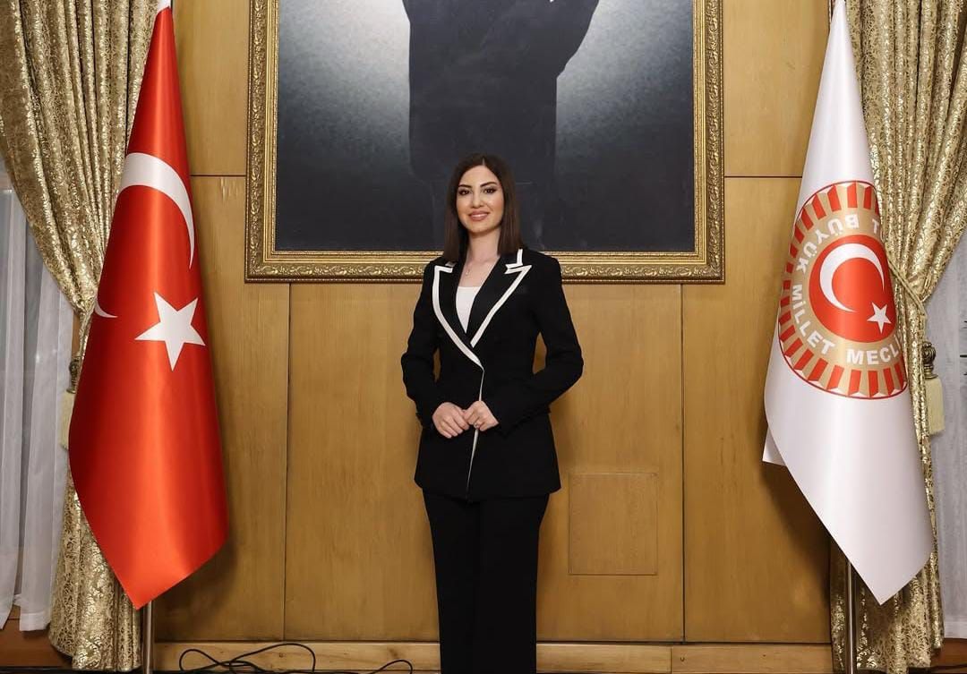 Aslı Kurtuluş Mutlu Kimdir (2)