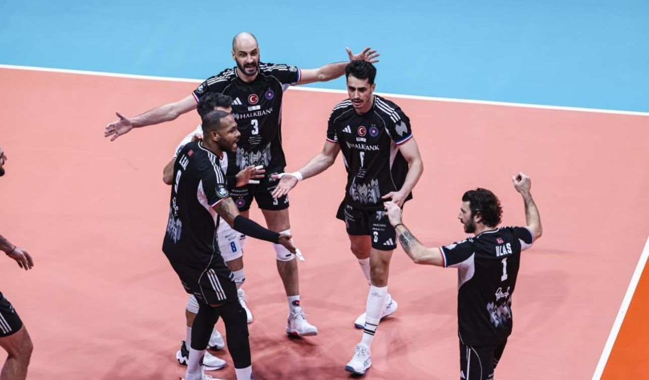 Valeybol Maç (1)