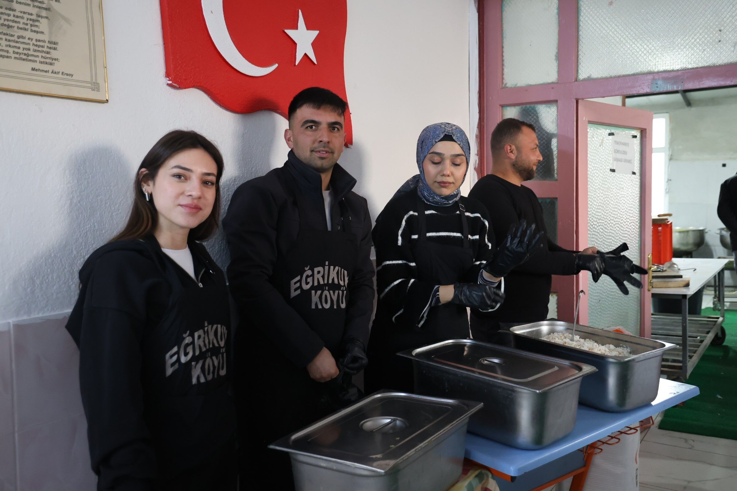 Bu Köyde Evlerde Iftar Yasakl (5)