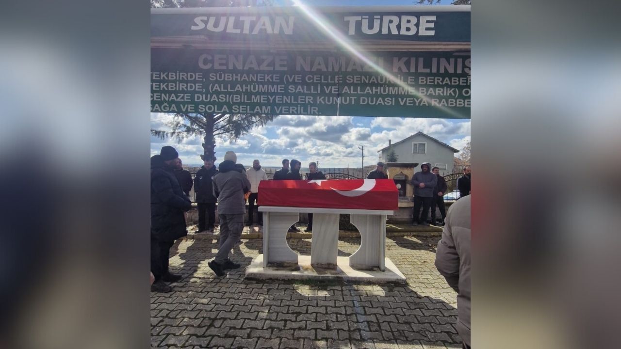 Hayatını Kaybeden Itfaiye Personeli Için Tören Düzenlendi (1)