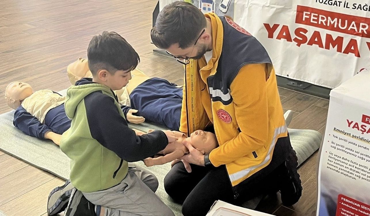 Avm'de Ilk Yardım Eğitimi Verildi (1)