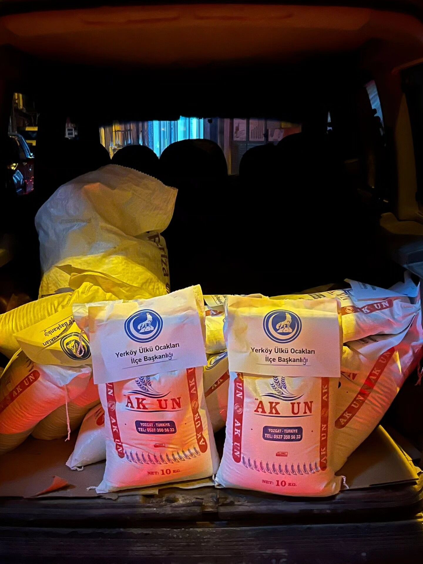 İhtiyaç Sahiplerine Erzak Desteği