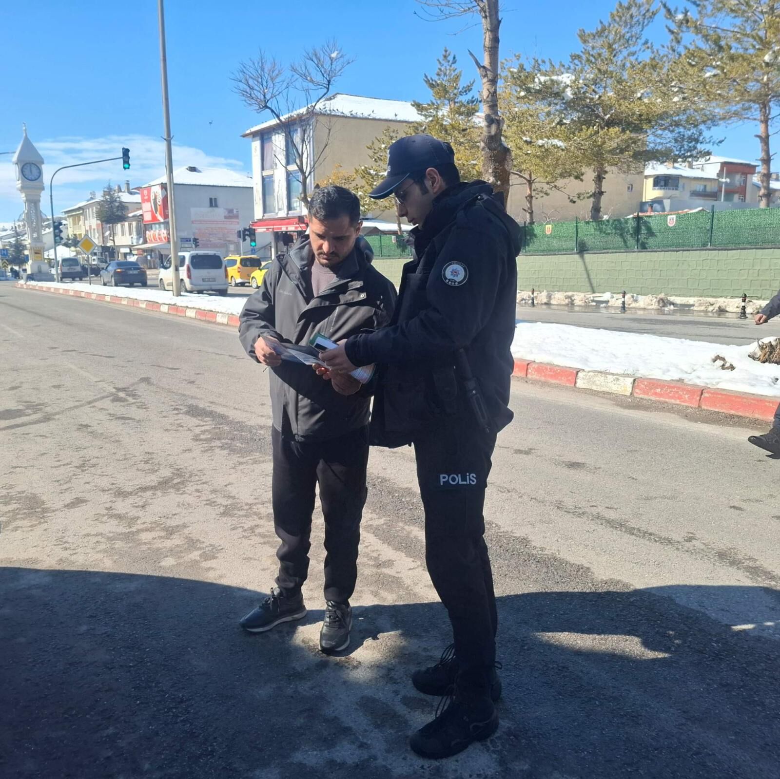 Çayıralan İlçe Emniyet Amirliği Ekiplerince Yürütülen Önleyici Faaliyetler Kapsamında Bilgilendirme Çalışması Yapıldı. (2)