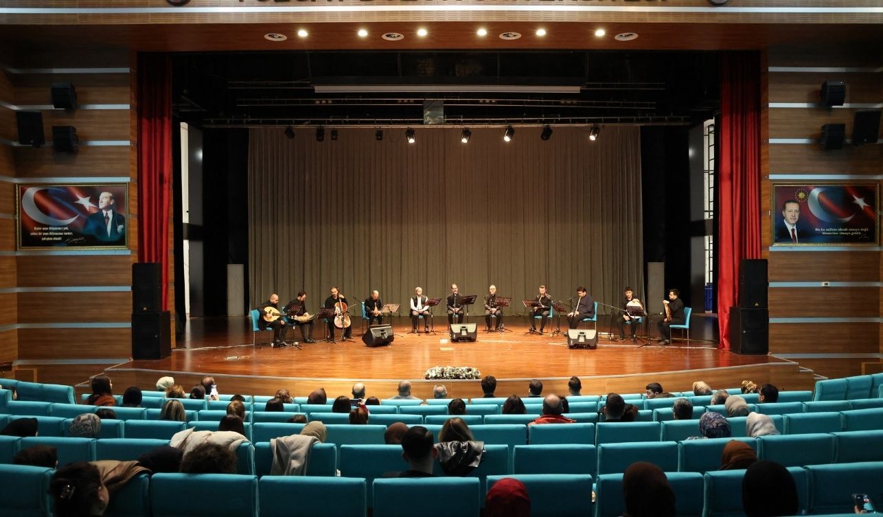 Ilahi Bozok Üniversitesi (1)