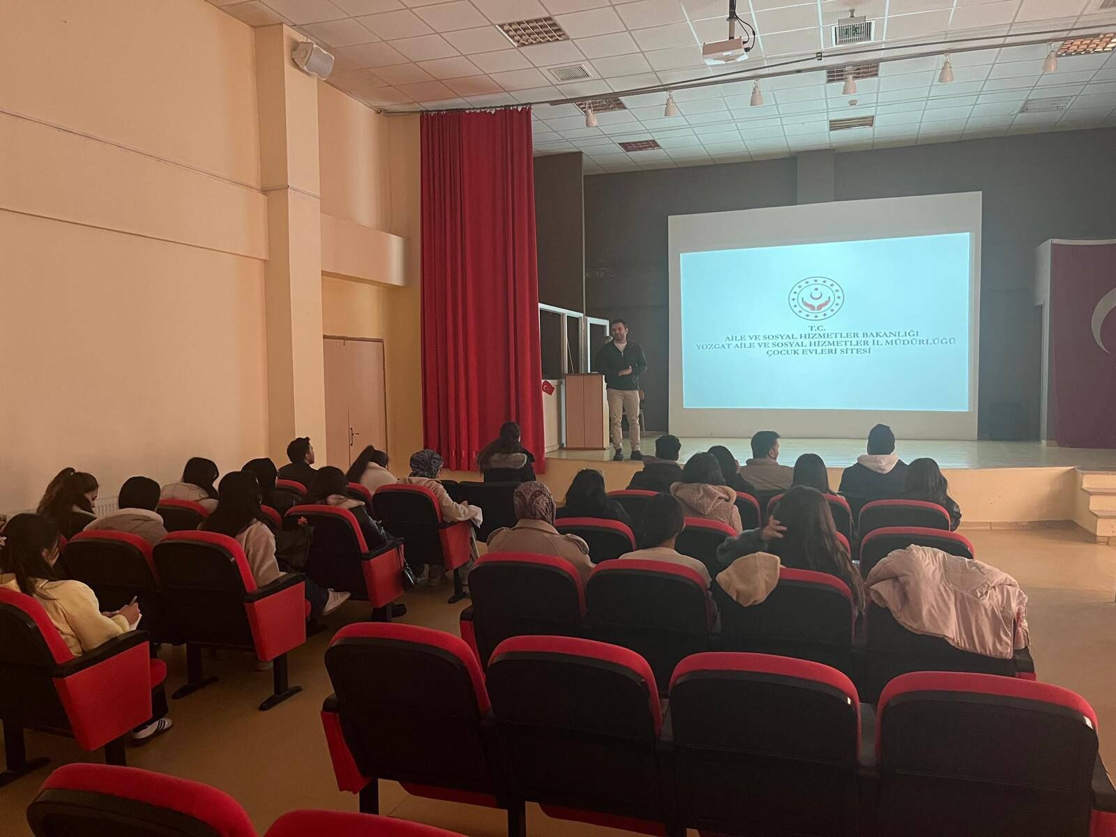 Yozgat’ta Geleceğin Sosyal Hizmet Uzmanları Çocuk Evleri Sitesinde Saha Deneyimi Kazandı (1)