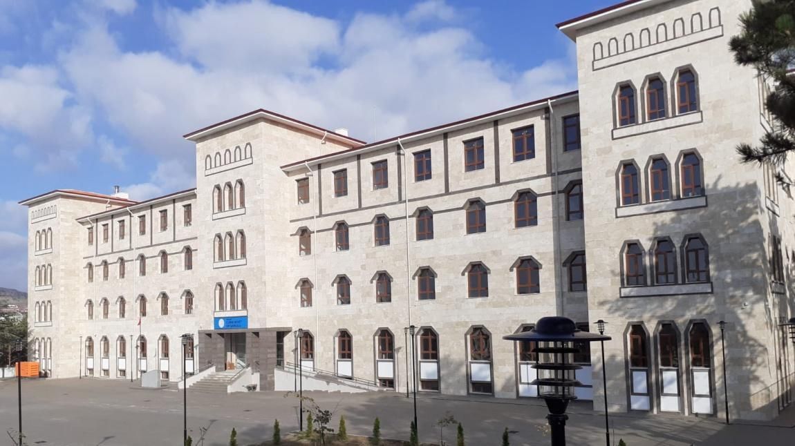 Okul Müdürüne Çirkin Saldırı