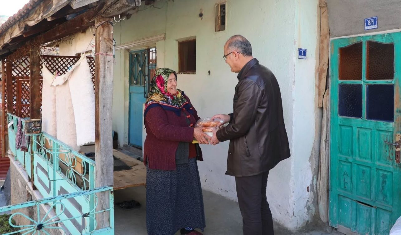 Çekerek’te Ramazan Sofraları Ihtiyaç Sahipleriyle Paylaşılıyor (2)
