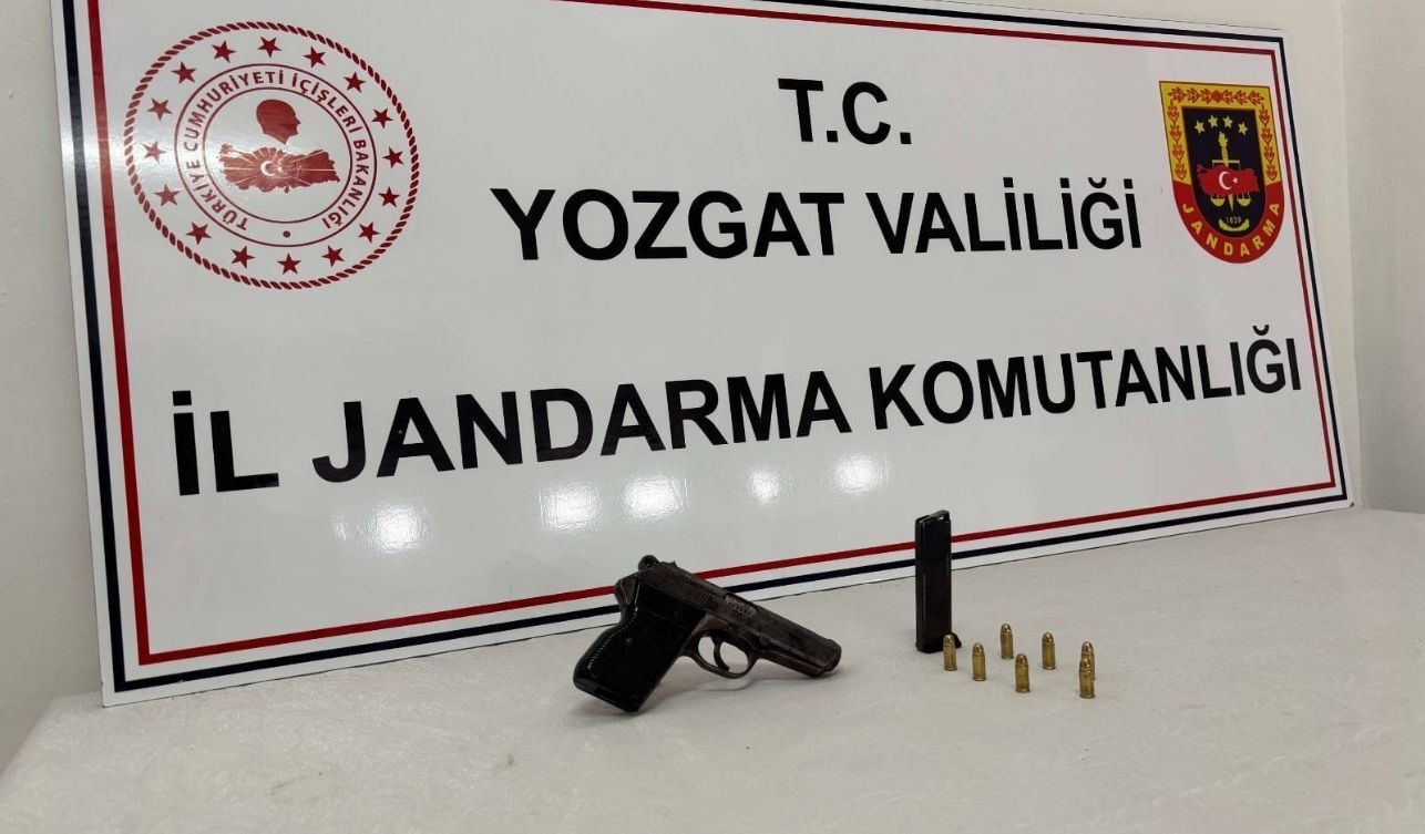Yozgat’ta Camide Silah Ele Geçirildi
