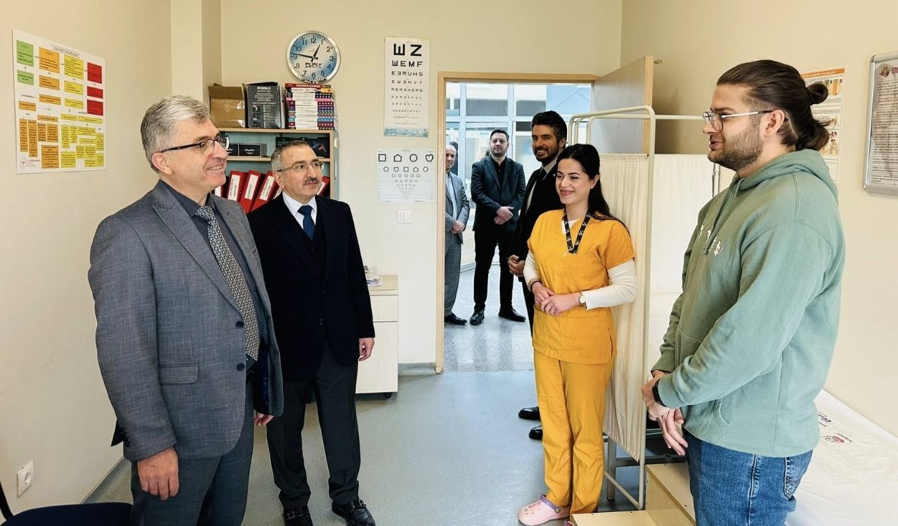 Dr. Mehmet Akif Karaarslan Kadışehri’nde Sağlık Tesislerini Ziyaret Etti (2)