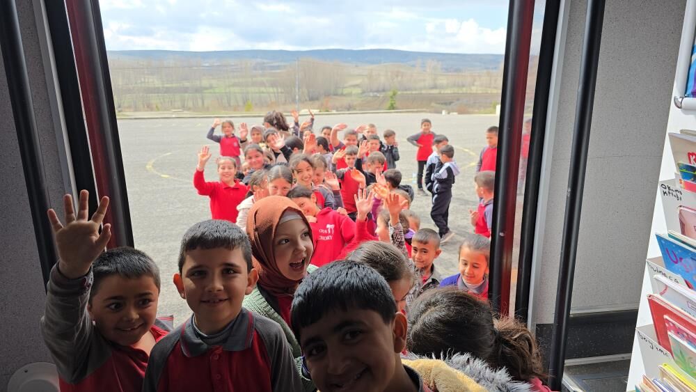 Gezici Kütüphane Öğrencilerle Buluştu5
