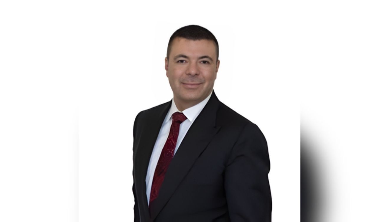 Özgür Bayraktar Kimdir (1)