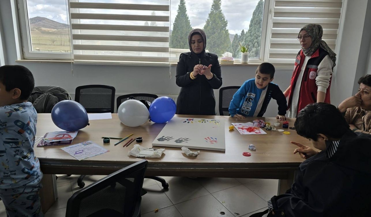 Yozgat’ta Dünya Otizm Farkındalık Günü Etkinliği Düzenlendi (2)
